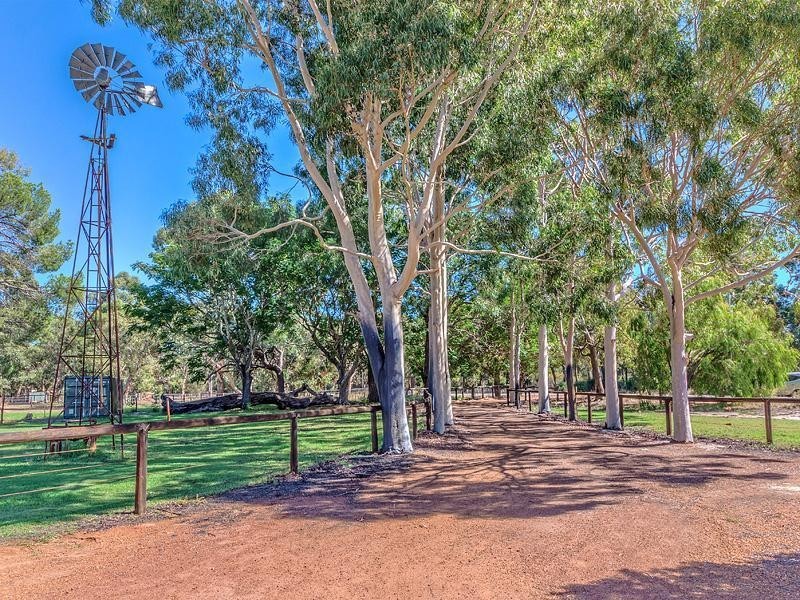 1118 Orton Road, Cardup WA 6122