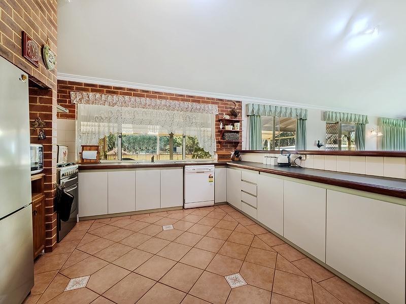 1118 Orton Road, Cardup WA 6122