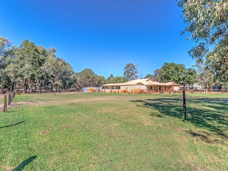 1118 Orton Road, Cardup WA 6122