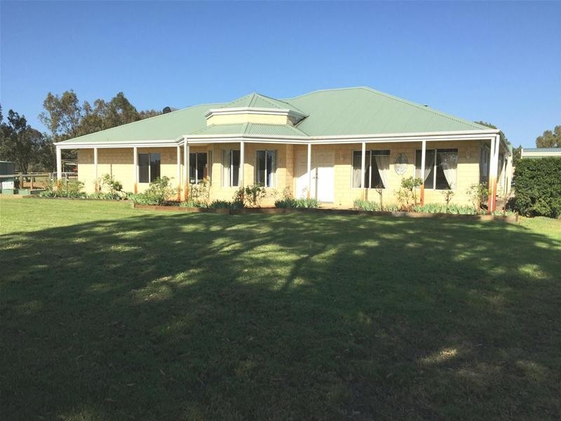 62 Northerly Lane, Oakford WA 6121