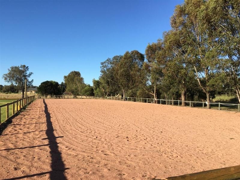 62 Northerly Lane, Oakford WA 6121