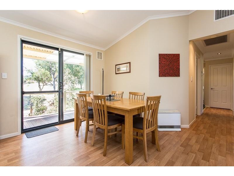 228/270 South Western Highway, Mount Richon WA 6112