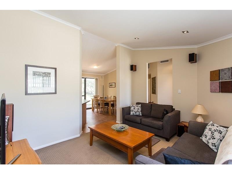 228/270 South Western Highway, Mount Richon WA 6112