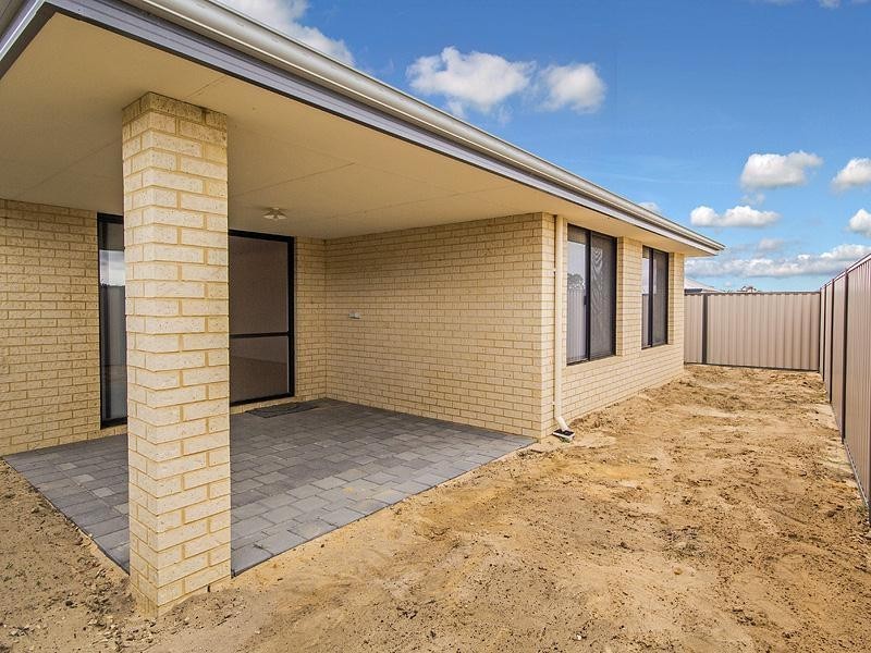 47 Peavey Road, Whitby WA 6123