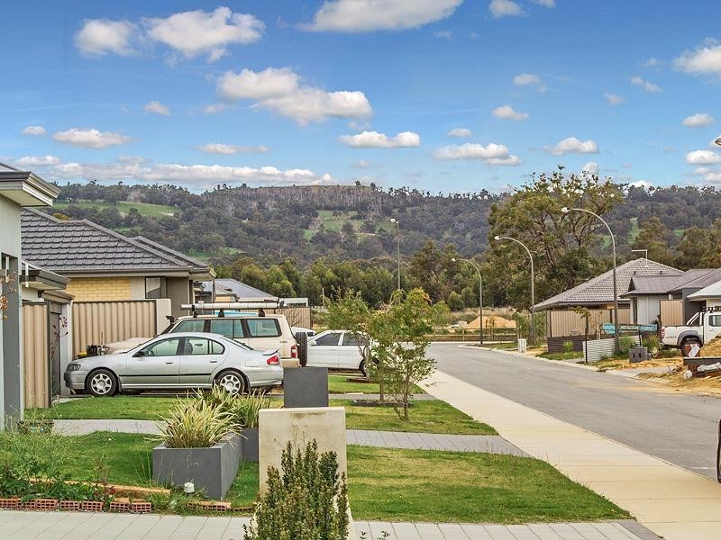 47 Peavey Road, Whitby WA 6123