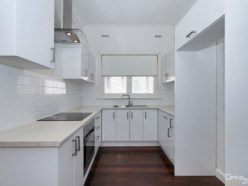 90 South Western Highway, Mount Richon WA 6112