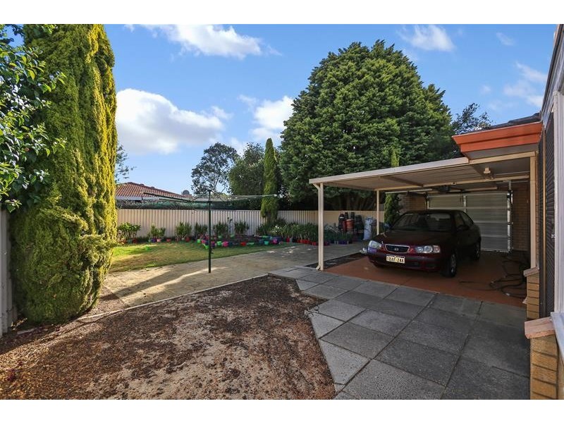 11 Sherwood Court, Armadale WA 6112