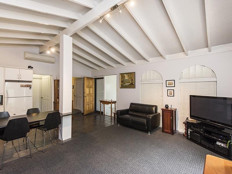 3 Claunelle Road, Armadale WA 6112