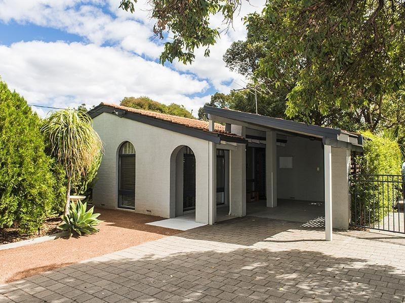 3 Claunelle Road, Armadale WA 6112