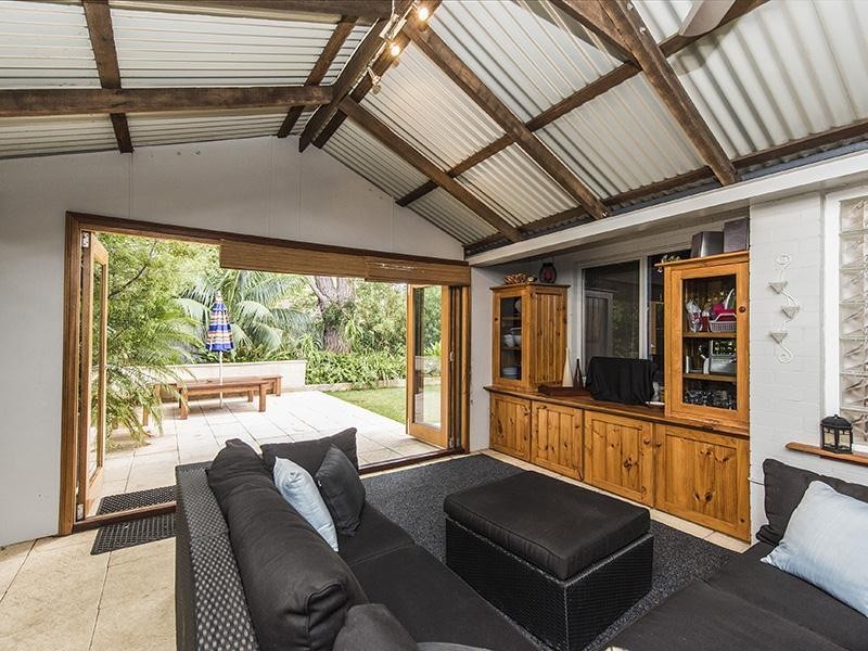 3 Claunelle Road, Armadale WA 6112