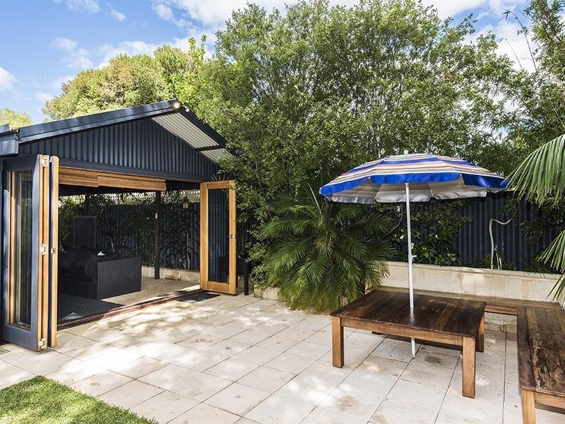 3 Claunelle Road, Armadale WA 6112