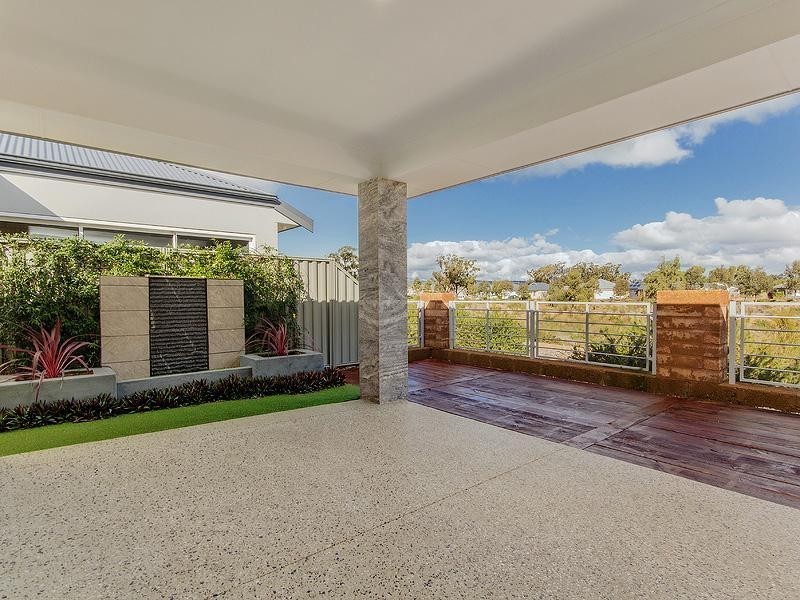 13 McLachlan Turn, Byford WA 6122