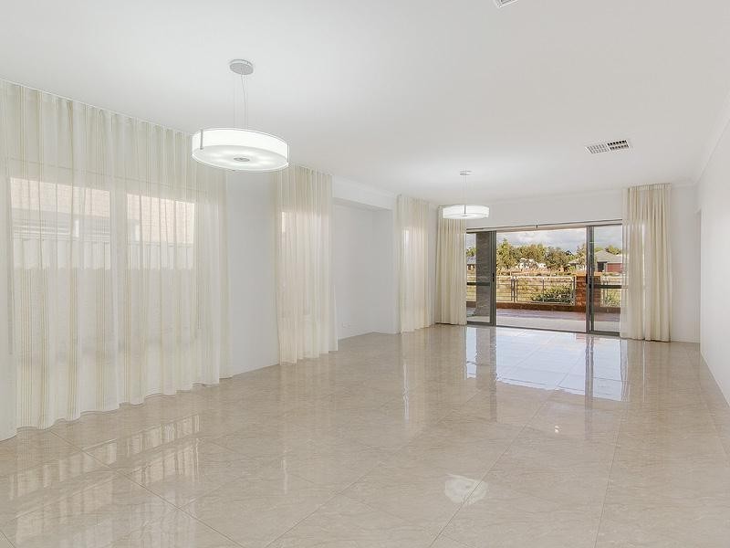 13 McLachlan Turn, Byford WA 6122