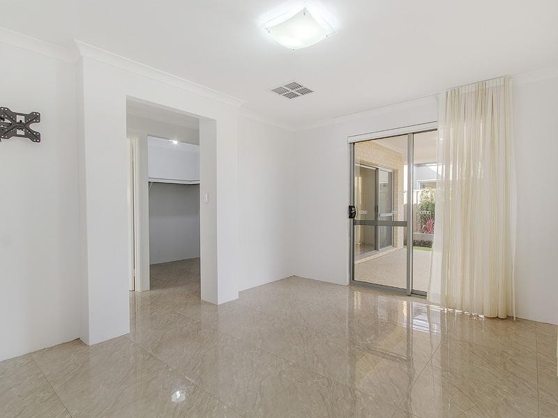 13 McLachlan Turn, Byford WA 6122