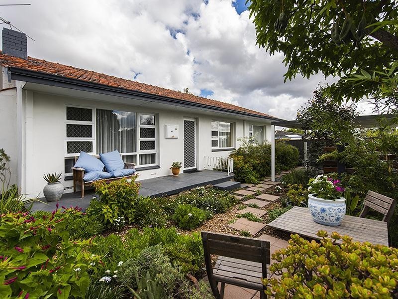 40 Galliers Avenue, Armadale WA 6112