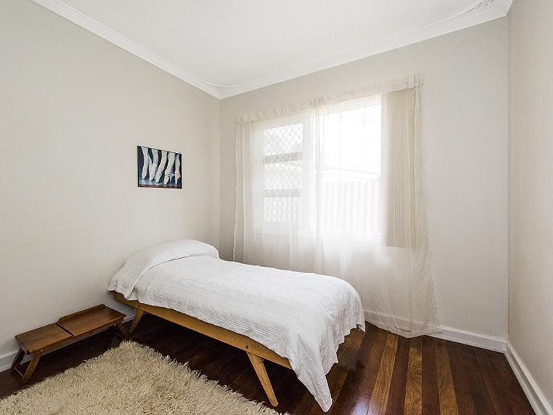 40 Galliers Avenue, Armadale WA 6112