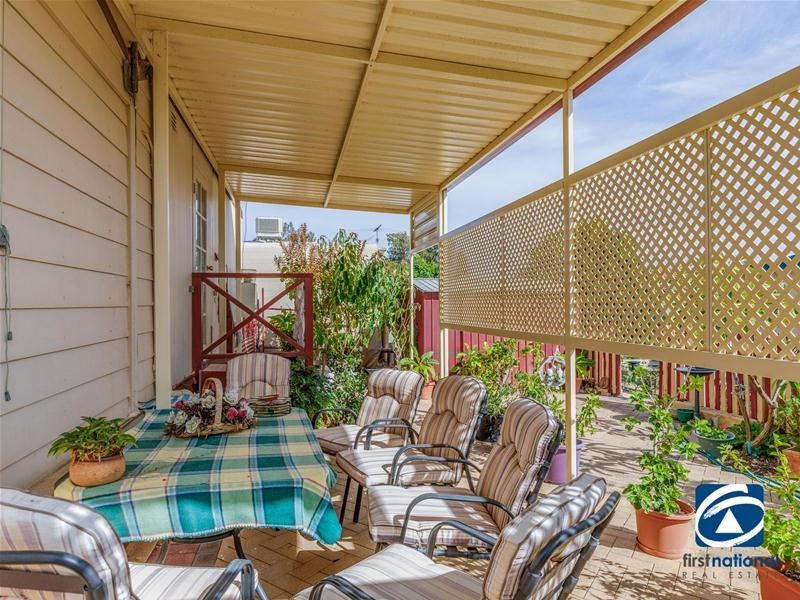 90/270 South Western Highway, Mount Richon WA 6112