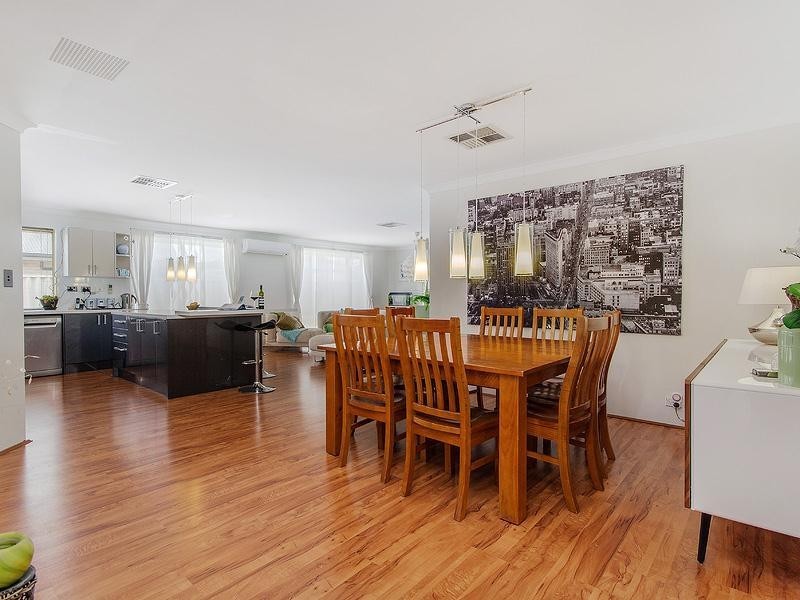 19 Salamanca Boulevard, Seville Grove WA 6112