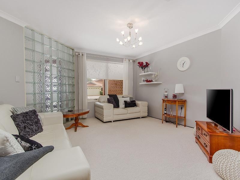 19 Salamanca Boulevard, Seville Grove WA 6112