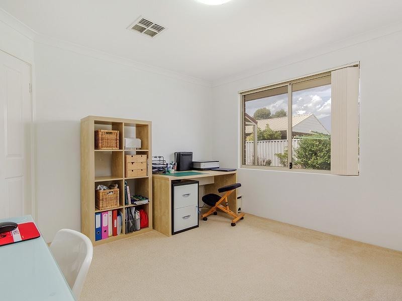 19 Salamanca Boulevard, Seville Grove WA 6112