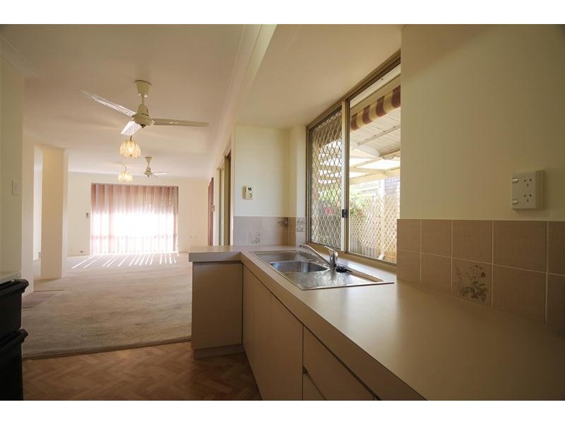 4/15 Murray Court, Armadale WA 6112