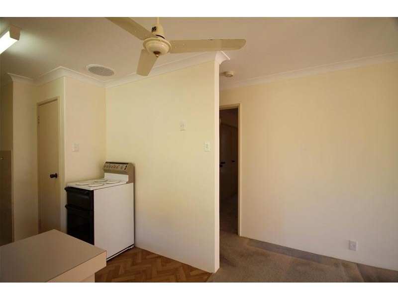 4/15 Murray Court, Armadale WA 6112