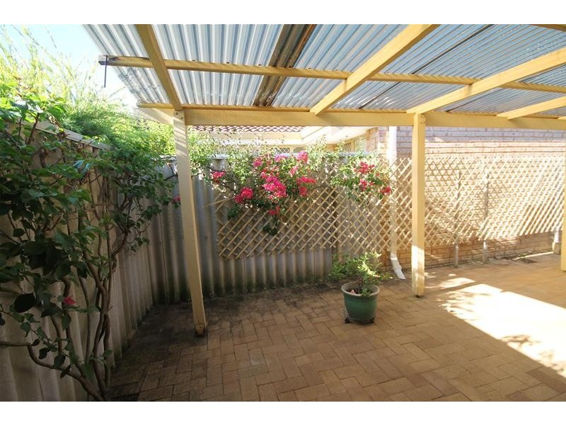 4/15 Murray Court, Armadale WA 6112