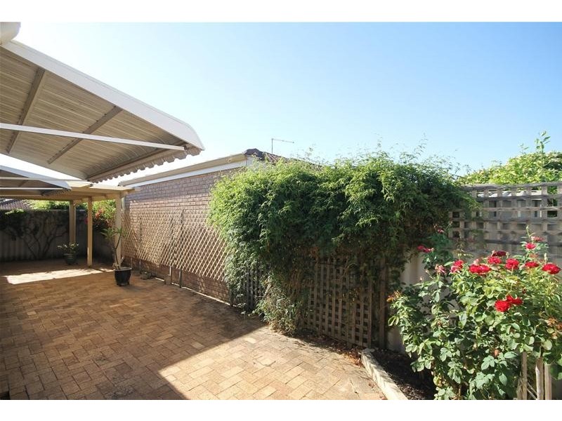 4/15 Murray Court, Armadale WA 6112