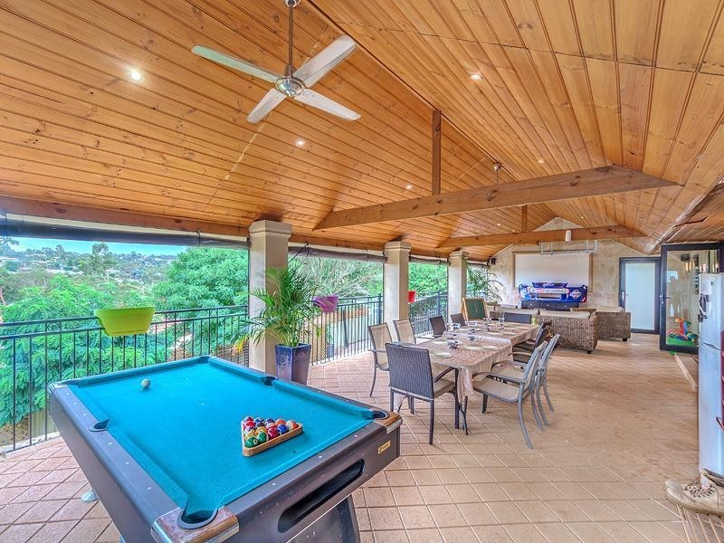 44 Amethyst Crescent, Mount Richon WA 6112