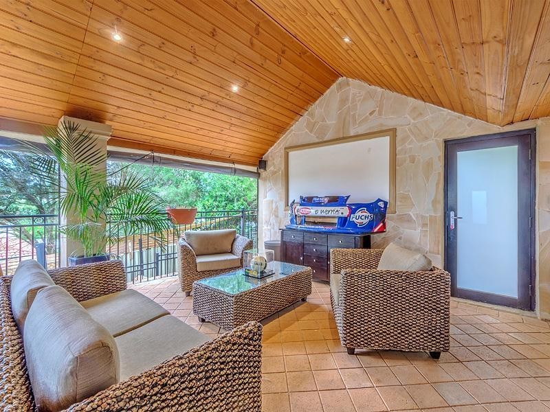 44 Amethyst Crescent, Mount Richon WA 6112