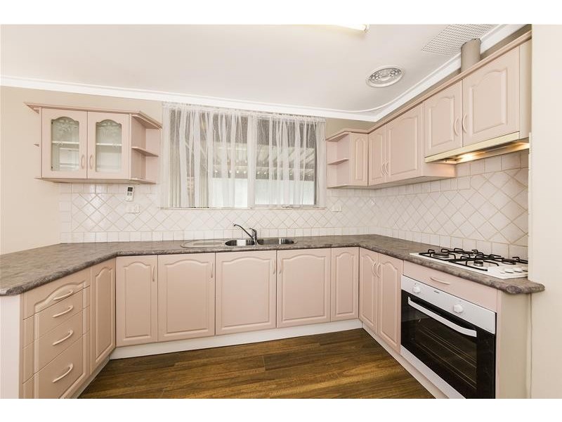 9 Oscar Street, Armadale WA 6112