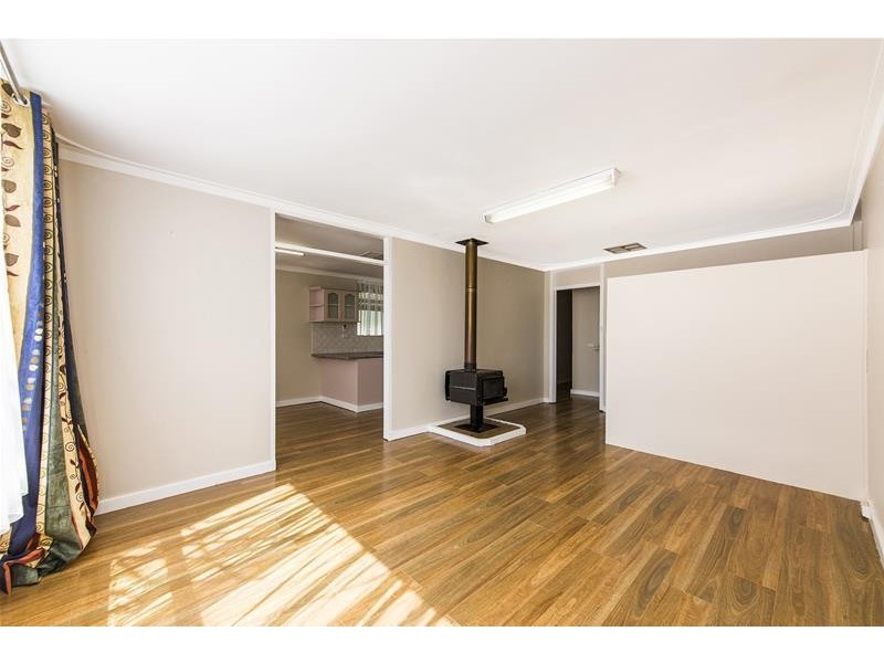 9 Oscar Street, Armadale WA 6112