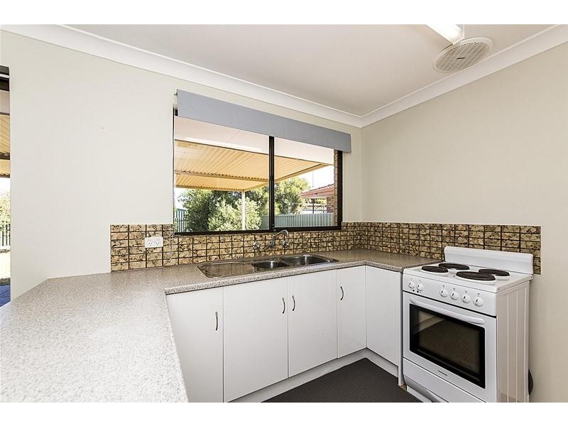 25 Pelham Street, Armadale WA 6112