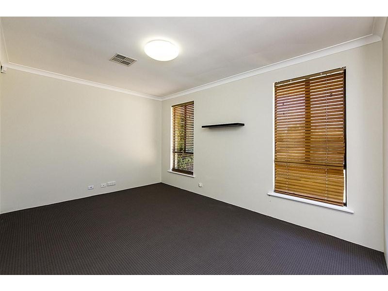 25 Pelham Street, Armadale WA 6112