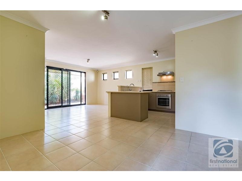 2/65 Seventh Road, Armadale WA 6112