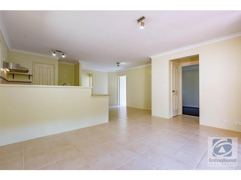2/65 Seventh Road, Armadale WA 6112