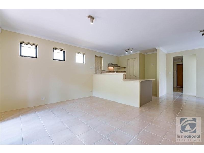 2/65 Seventh Road, Armadale WA 6112