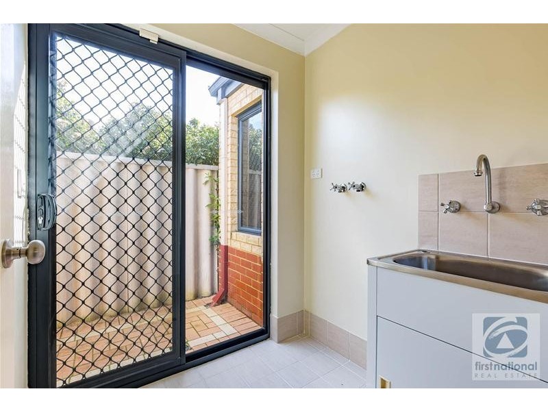 2/65 Seventh Road, Armadale WA 6112