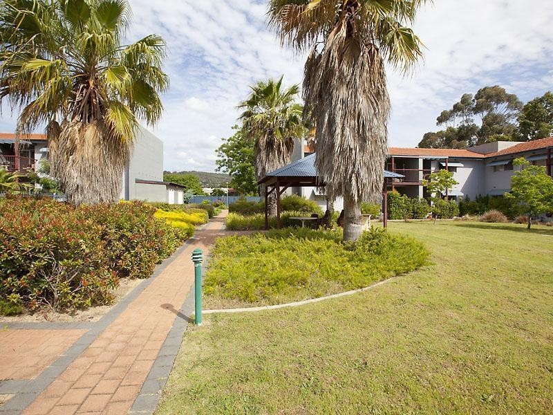 15/14 Coralie Court, Armadale WA 6112