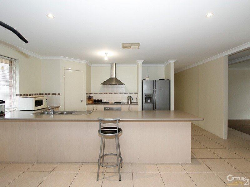 7 Vivien Avenue, Baldivis WA 6171