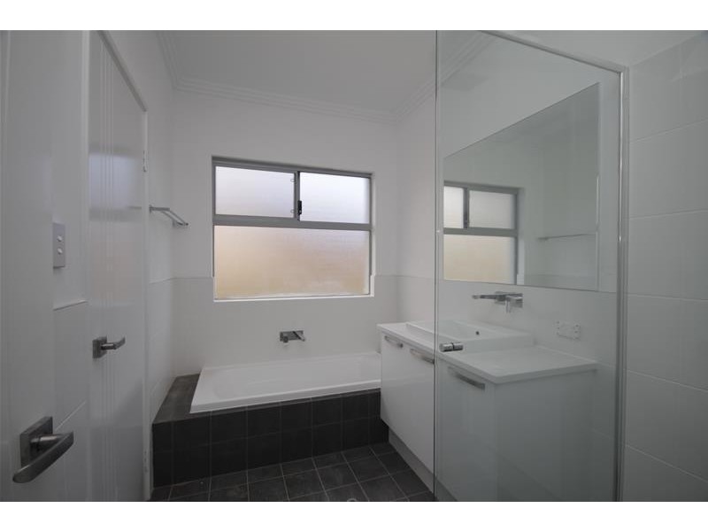 18 Maclean Street, Roleystone WA 6111