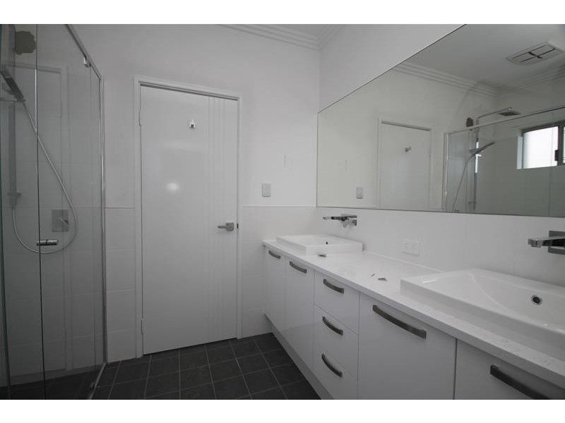 18 Maclean Street, Roleystone WA 6111