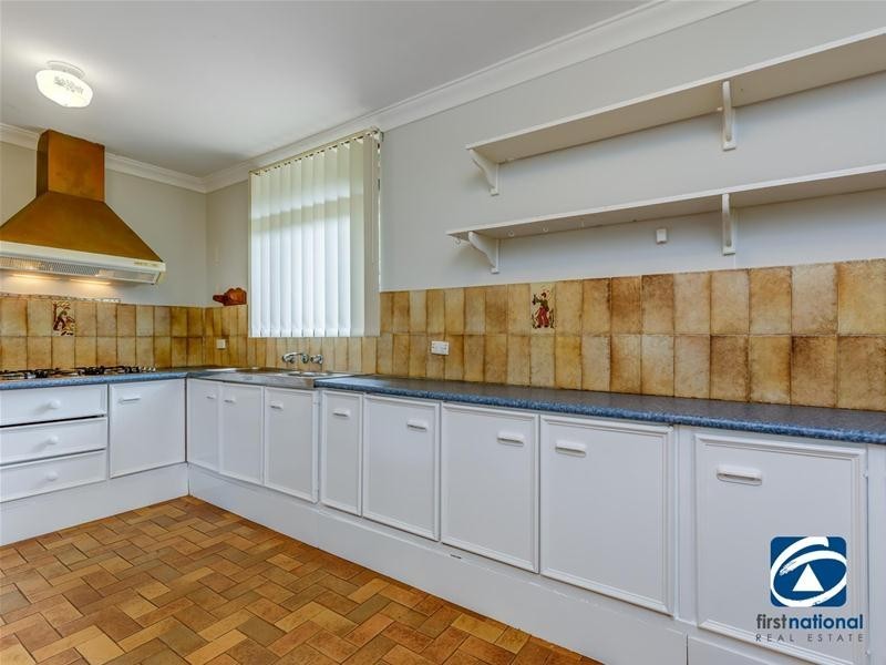 14 Natasha Way, Camillo WA 6111