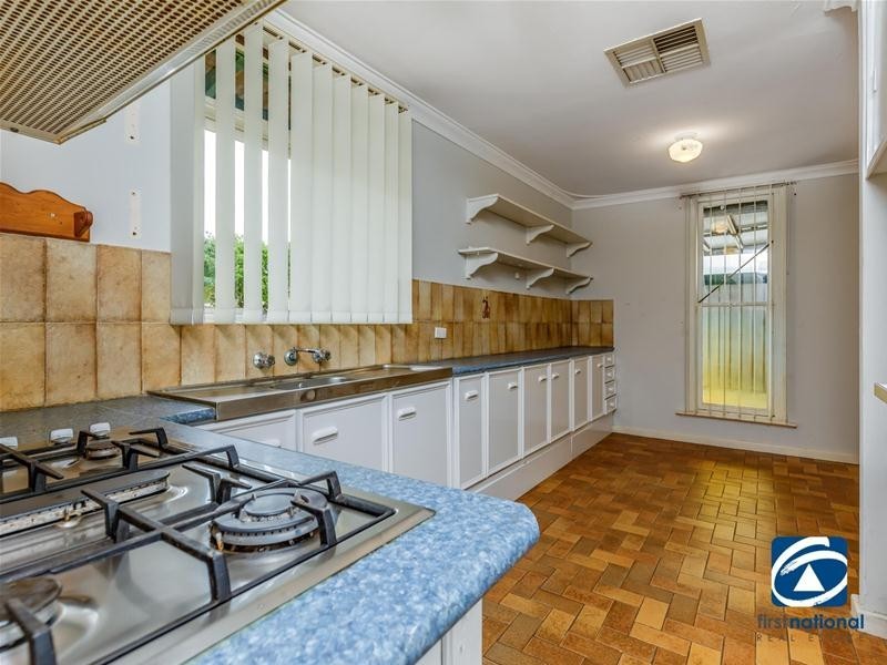 14 Natasha Way, Camillo WA 6111