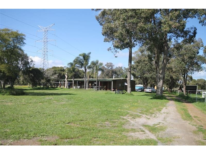 926 Rowley Road, Oakford WA 6121