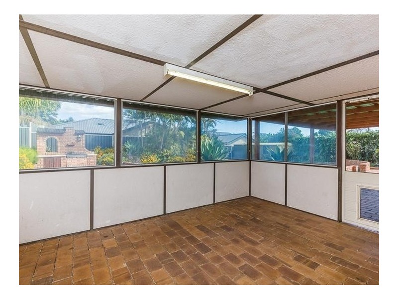 18 Clarence Road, Armadale WA 6112