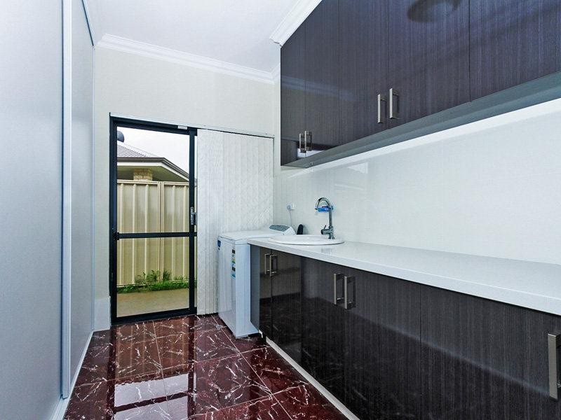 1 Carmine Close, Southern River WA 6110