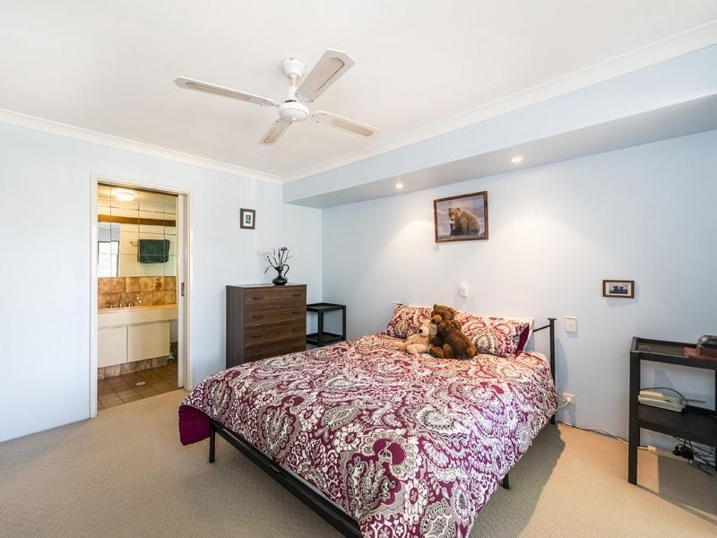 16 Alola Street, Kelmscott WA 6111