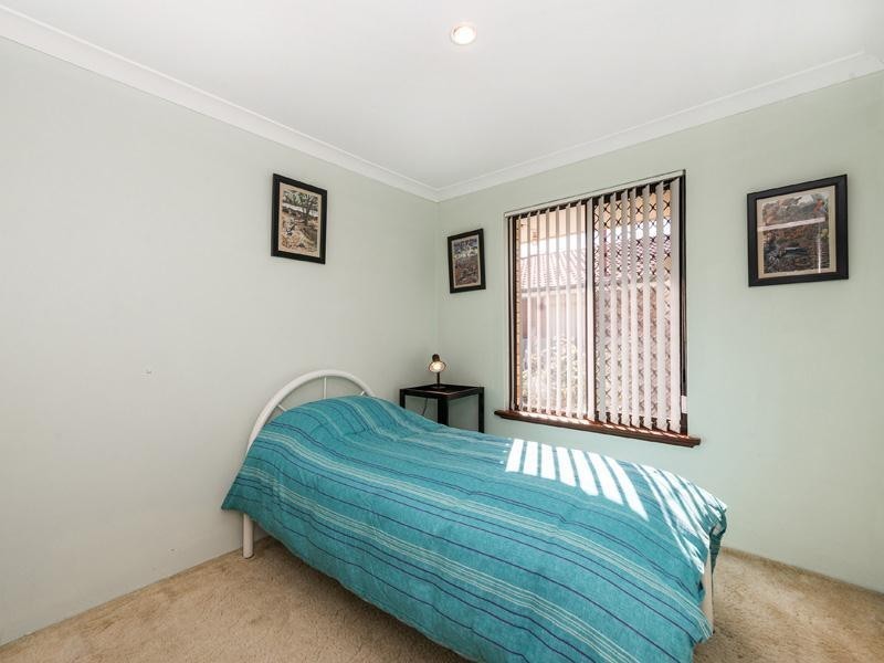 16 Alola Street, Kelmscott WA 6111