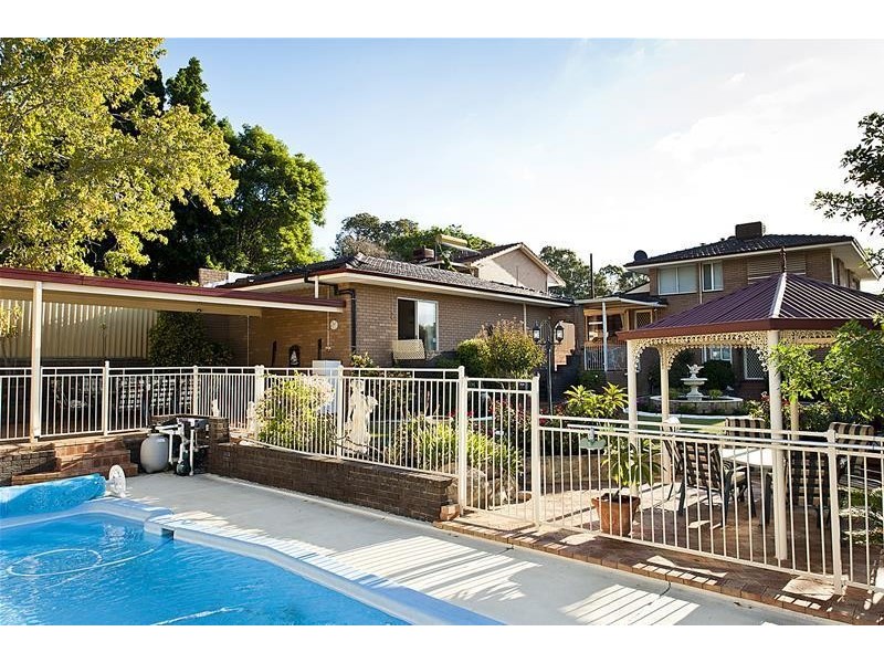 2 Carrick Road, Mount Richon WA 6112